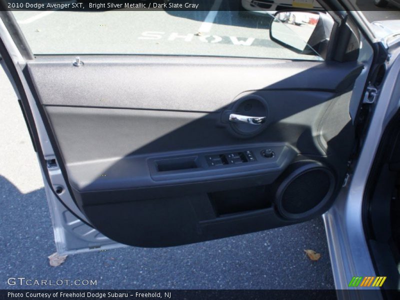 Bright Silver Metallic / Dark Slate Gray 2010 Dodge Avenger SXT