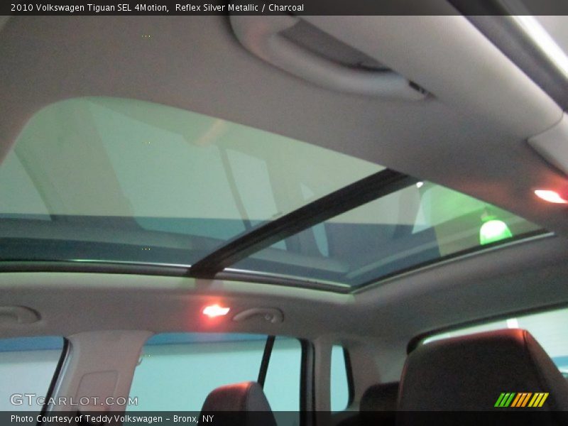 Reflex Silver Metallic / Charcoal 2010 Volkswagen Tiguan SEL 4Motion