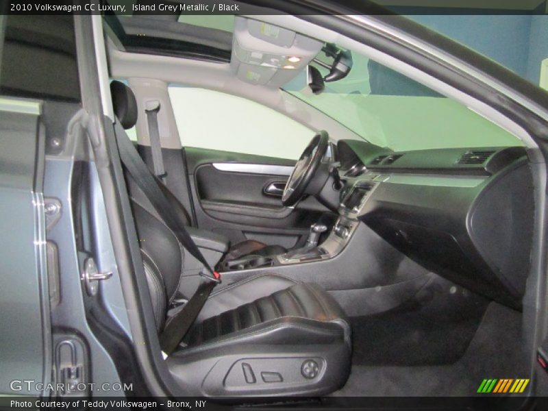 Island Grey Metallic / Black 2010 Volkswagen CC Luxury