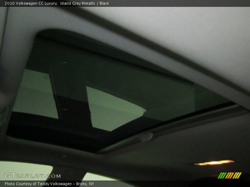 Island Grey Metallic / Black 2010 Volkswagen CC Luxury
