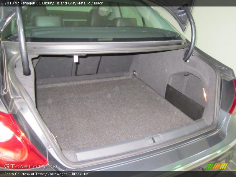 Island Grey Metallic / Black 2010 Volkswagen CC Luxury