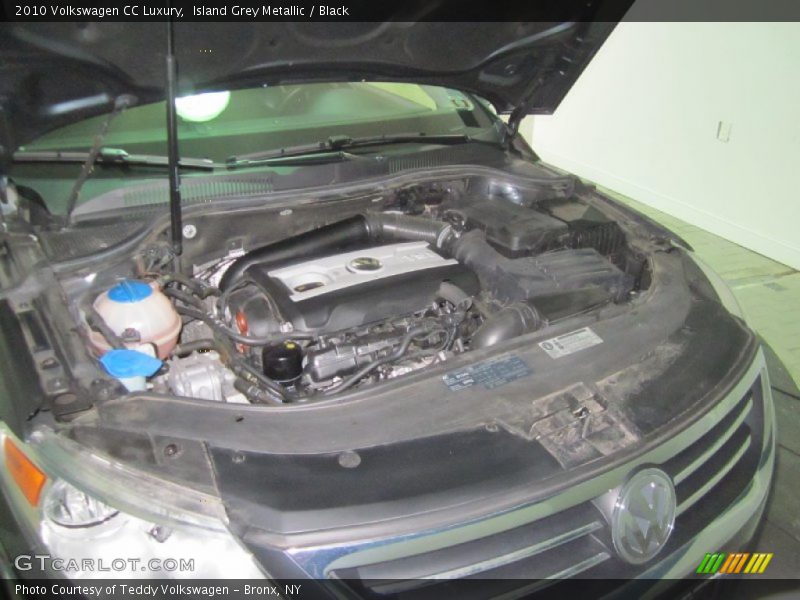 Island Grey Metallic / Black 2010 Volkswagen CC Luxury