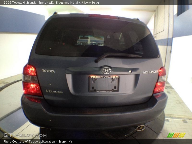 Bluestone Metallic / Ivory Beige 2006 Toyota Highlander Sport 4WD