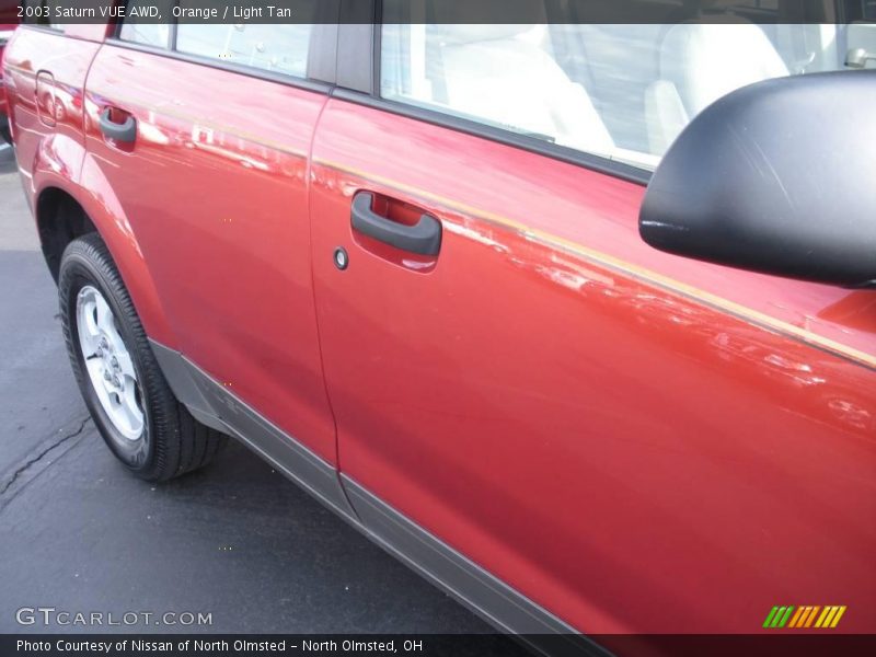 Orange / Light Tan 2003 Saturn VUE AWD