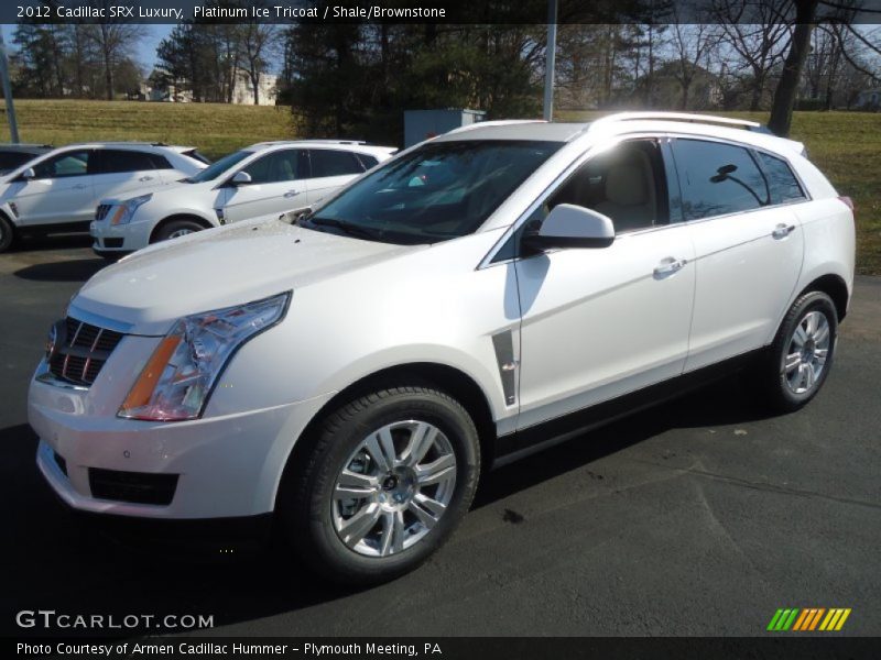 Front 3/4 View of 2012 SRX Luxury