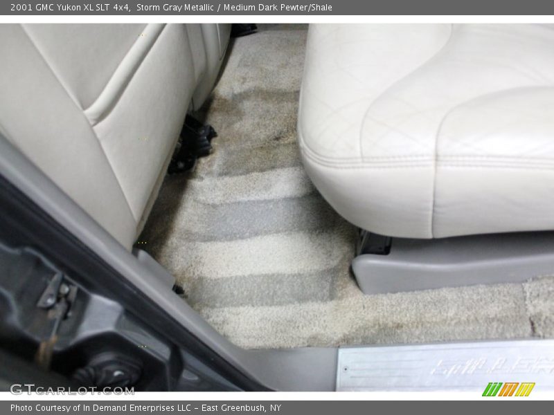 Storm Gray Metallic / Medium Dark Pewter/Shale 2001 GMC Yukon XL SLT 4x4