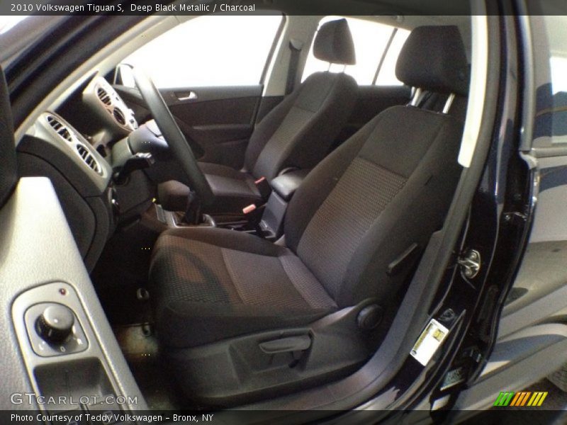 Deep Black Metallic / Charcoal 2010 Volkswagen Tiguan S