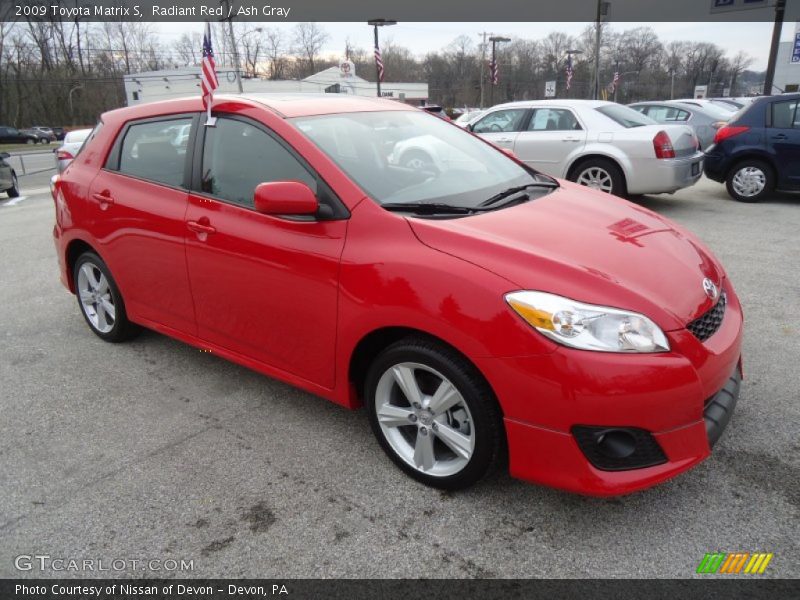 Radiant Red / Ash Gray 2009 Toyota Matrix S