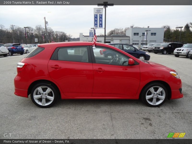 Radiant Red / Ash Gray 2009 Toyota Matrix S