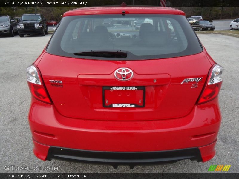 Radiant Red / Ash Gray 2009 Toyota Matrix S