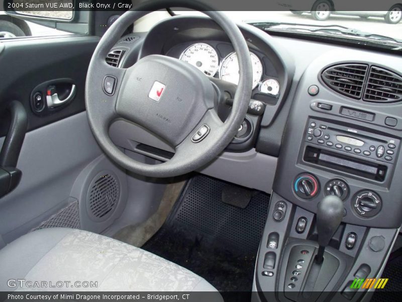 Black Onyx / Gray 2004 Saturn VUE AWD