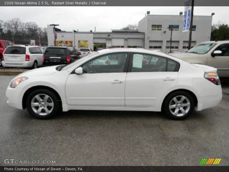 Radiant Silver Metallic / Charcoal 2009 Nissan Altima 2.5 SL