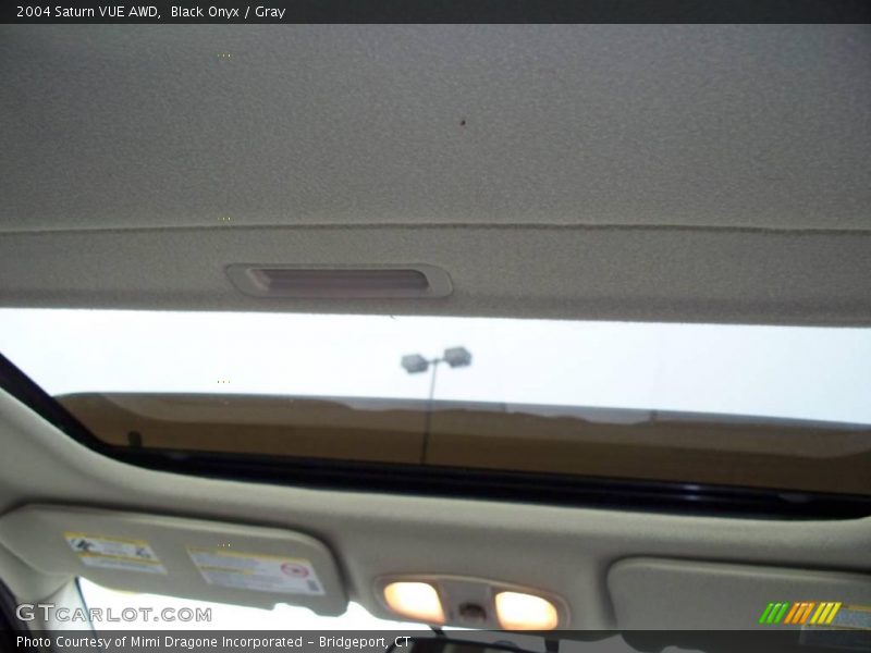 Black Onyx / Gray 2004 Saturn VUE AWD