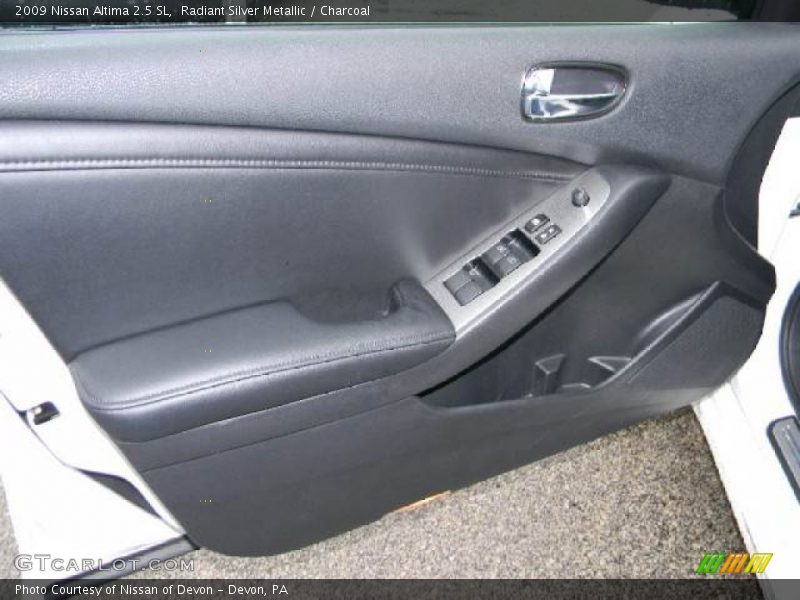Radiant Silver Metallic / Charcoal 2009 Nissan Altima 2.5 SL