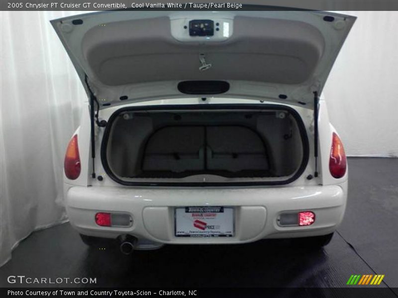 Cool Vanilla White / Taupe/Pearl Beige 2005 Chrysler PT Cruiser GT Convertible