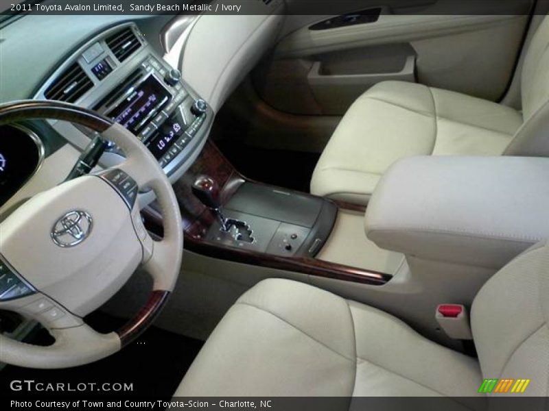 Sandy Beach Metallic / Ivory 2011 Toyota Avalon Limited