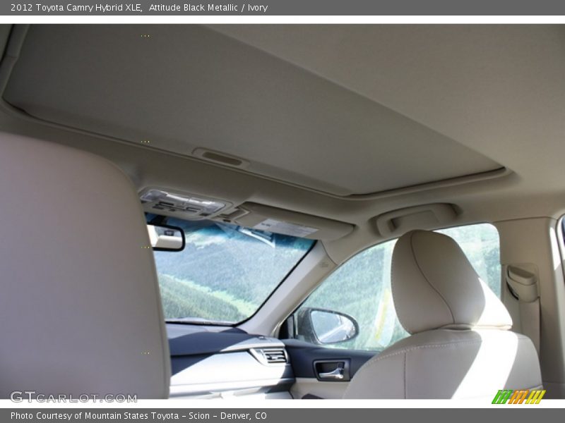 Attitude Black Metallic / Ivory 2012 Toyota Camry Hybrid XLE
