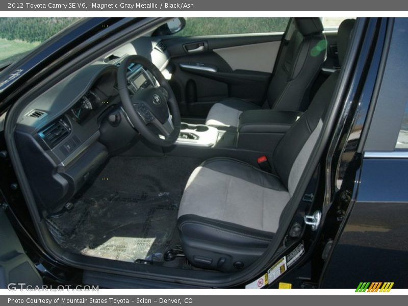 Magnetic Gray Metallic / Black/Ash 2012 Toyota Camry SE V6