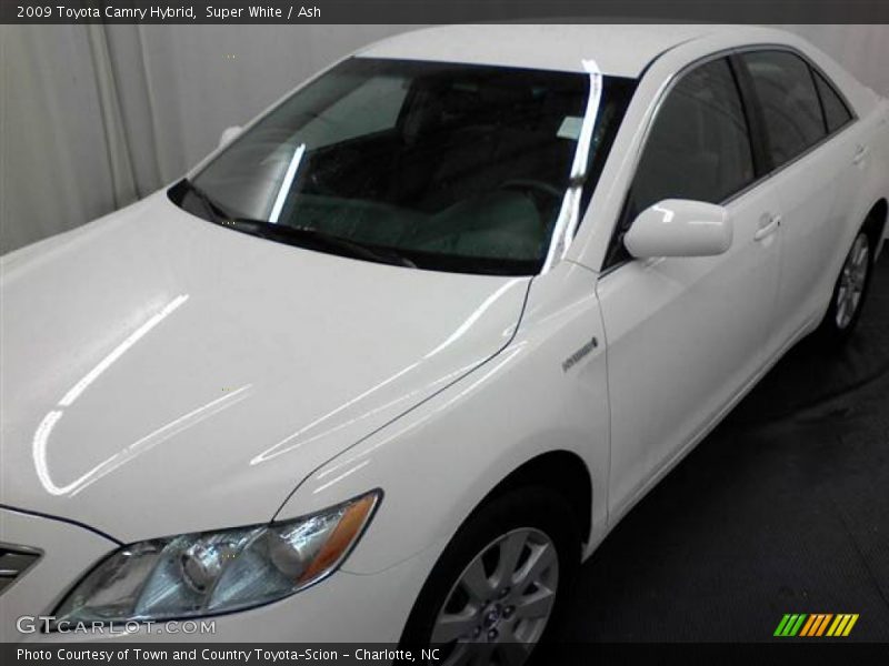 Super White / Ash 2009 Toyota Camry Hybrid