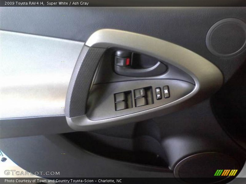 Super White / Ash Gray 2009 Toyota RAV4 I4