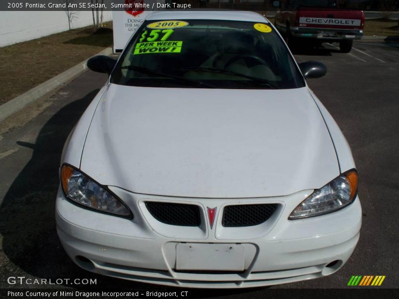 Summit White / Dark Taupe 2005 Pontiac Grand Am SE Sedan