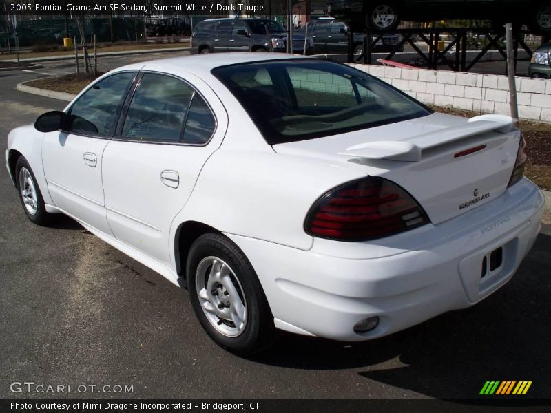 Summit White / Dark Taupe 2005 Pontiac Grand Am SE Sedan