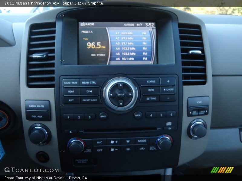 Super Black / Graphite 2011 Nissan Pathfinder SV 4x4