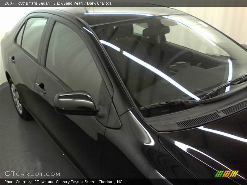 Black Sand Pearl / Dark Charcoal 2007 Toyota Yaris Sedan