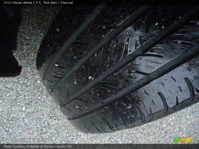 Red Alert / Charcoal 2011 Nissan Altima 2.5 S