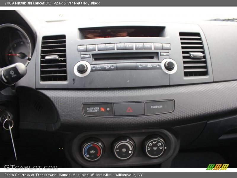 Apex Silver Metallic / Black 2009 Mitsubishi Lancer DE