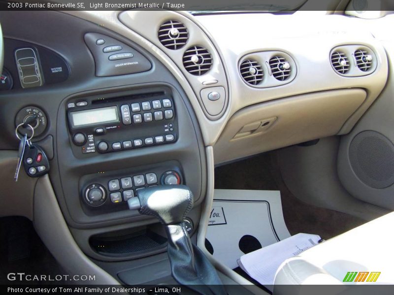 Light Bronzemist Metallic / Taupe 2003 Pontiac Bonneville SE