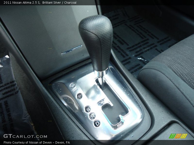 Brilliant Silver / Charcoal 2011 Nissan Altima 2.5 S