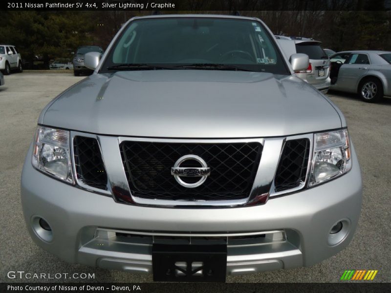 Silver Lightning / Graphite 2011 Nissan Pathfinder SV 4x4