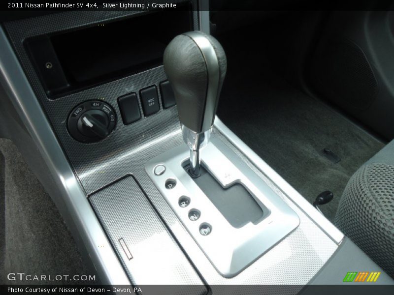 Silver Lightning / Graphite 2011 Nissan Pathfinder SV 4x4