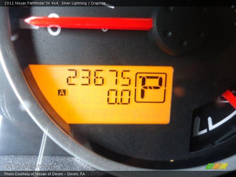 Silver Lightning / Graphite 2011 Nissan Pathfinder SV 4x4