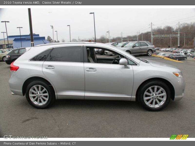 Classic Silver Metallic / Gray 2010 Toyota Venza AWD