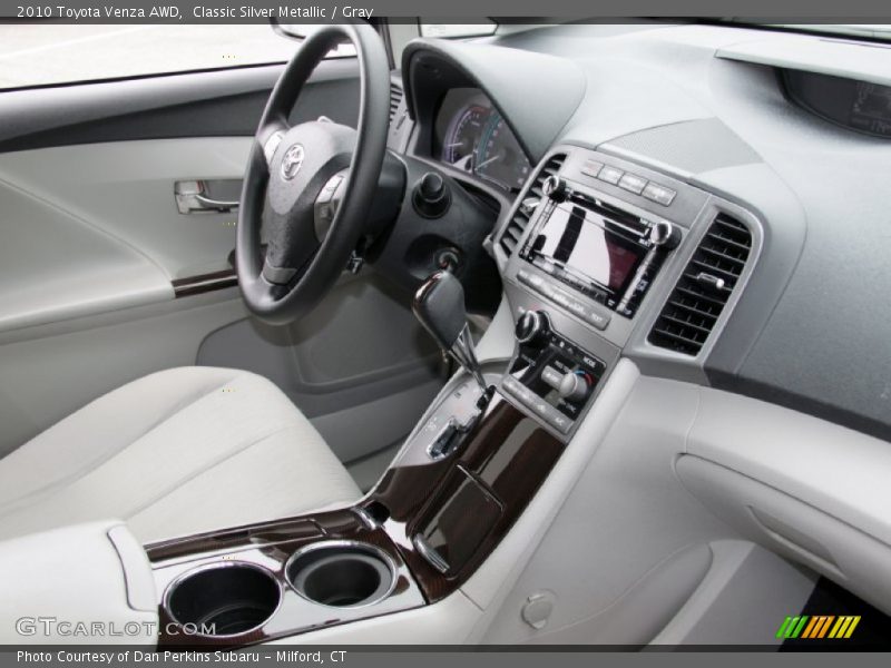 Classic Silver Metallic / Gray 2010 Toyota Venza AWD