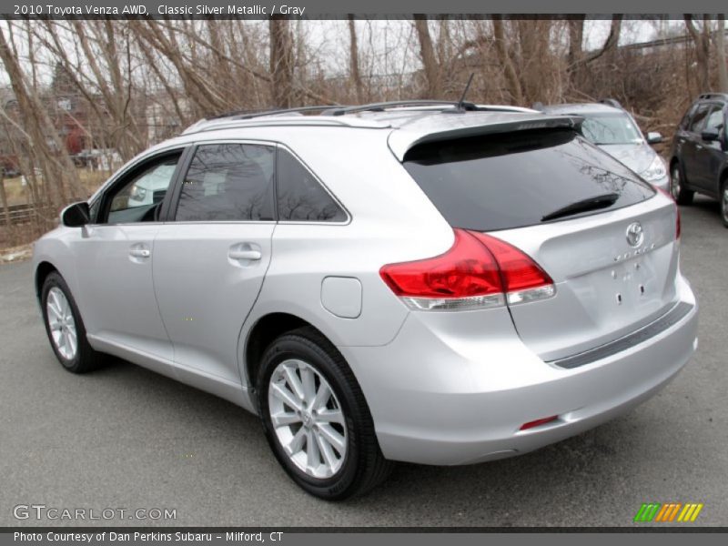Classic Silver Metallic / Gray 2010 Toyota Venza AWD