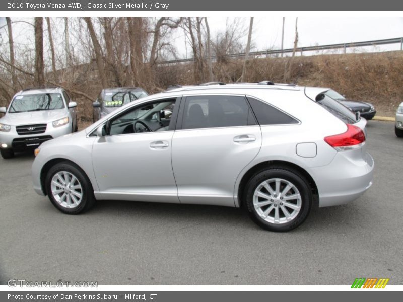 Classic Silver Metallic / Gray 2010 Toyota Venza AWD