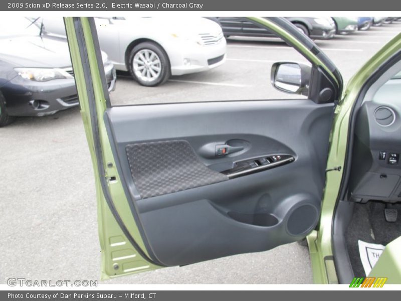 Door Panel of 2009 xD Release Series 2.0