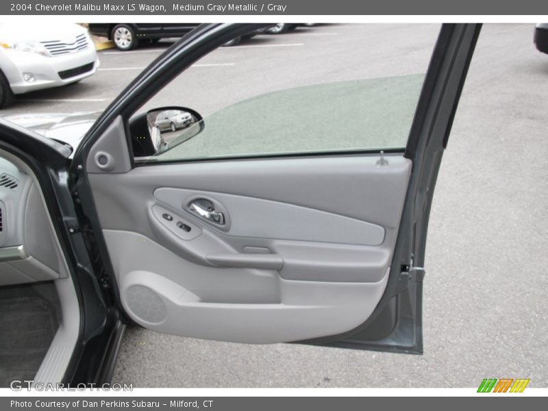 Medium Gray Metallic / Gray 2004 Chevrolet Malibu Maxx LS Wagon