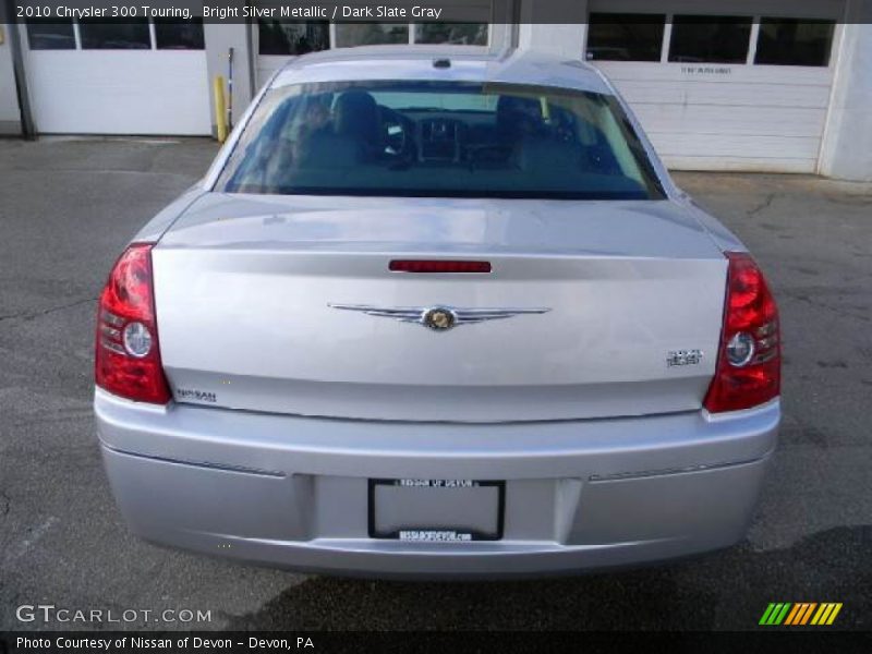 Bright Silver Metallic / Dark Slate Gray 2010 Chrysler 300 Touring