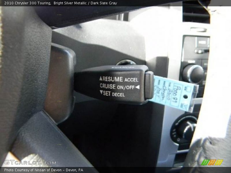 Bright Silver Metallic / Dark Slate Gray 2010 Chrysler 300 Touring