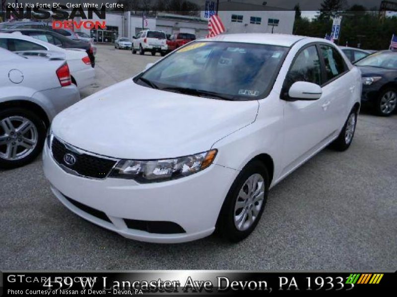 Clear White / Coffee 2011 Kia Forte EX