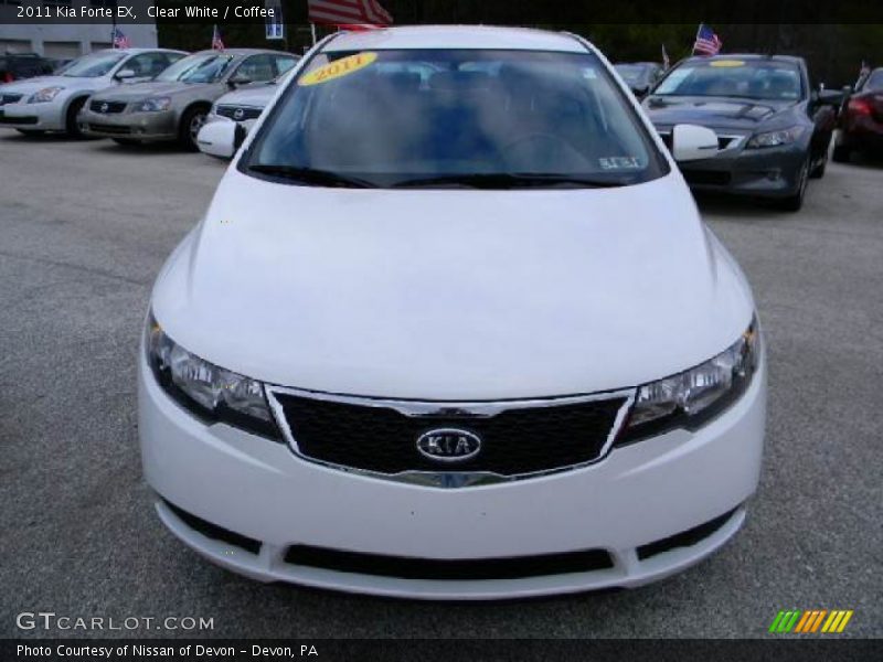 Clear White / Coffee 2011 Kia Forte EX