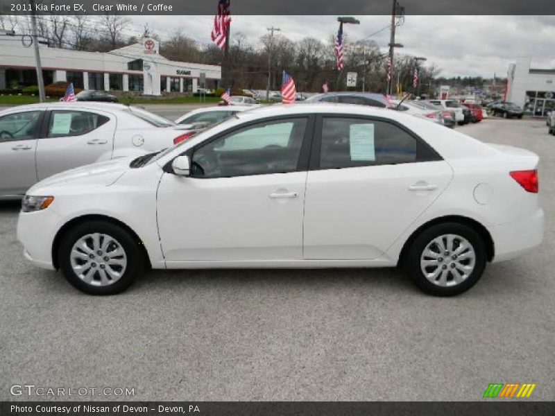 Clear White / Coffee 2011 Kia Forte EX