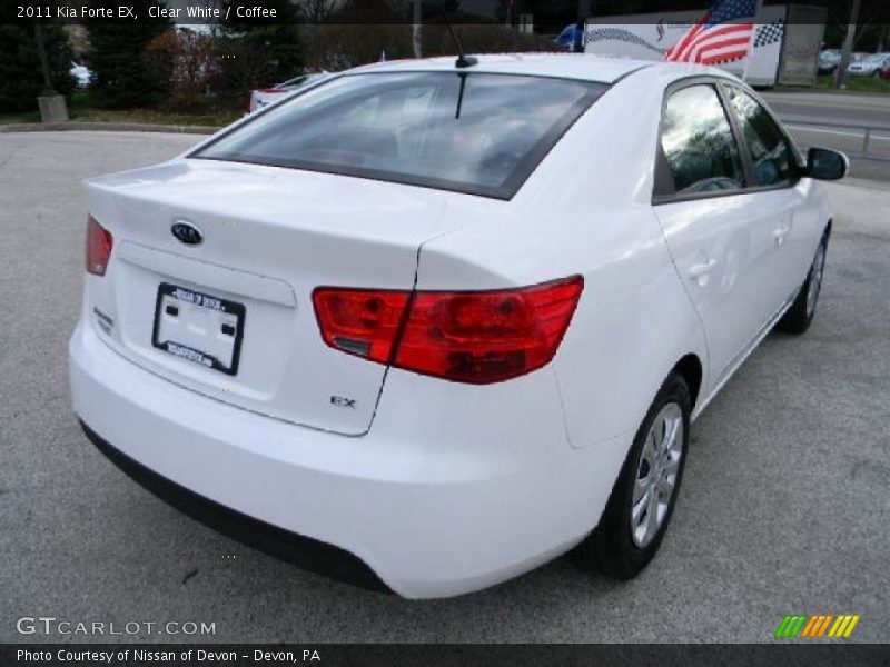 Clear White / Coffee 2011 Kia Forte EX