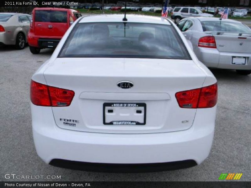 Clear White / Coffee 2011 Kia Forte EX