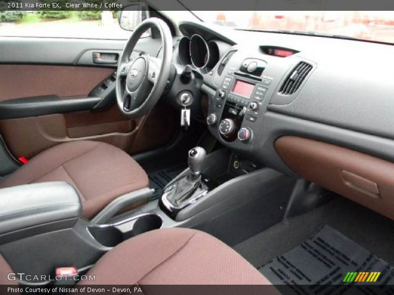 Clear White / Coffee 2011 Kia Forte EX