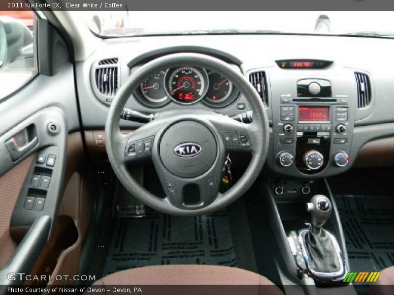Clear White / Coffee 2011 Kia Forte EX